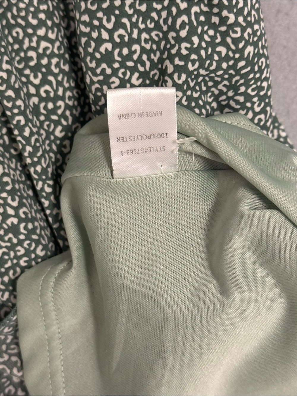 Jodifl Prairie Boho Ruffle Tiered Mini Dress L Flowy Animal Print Sage Mock Neck - Picture 8 of 8